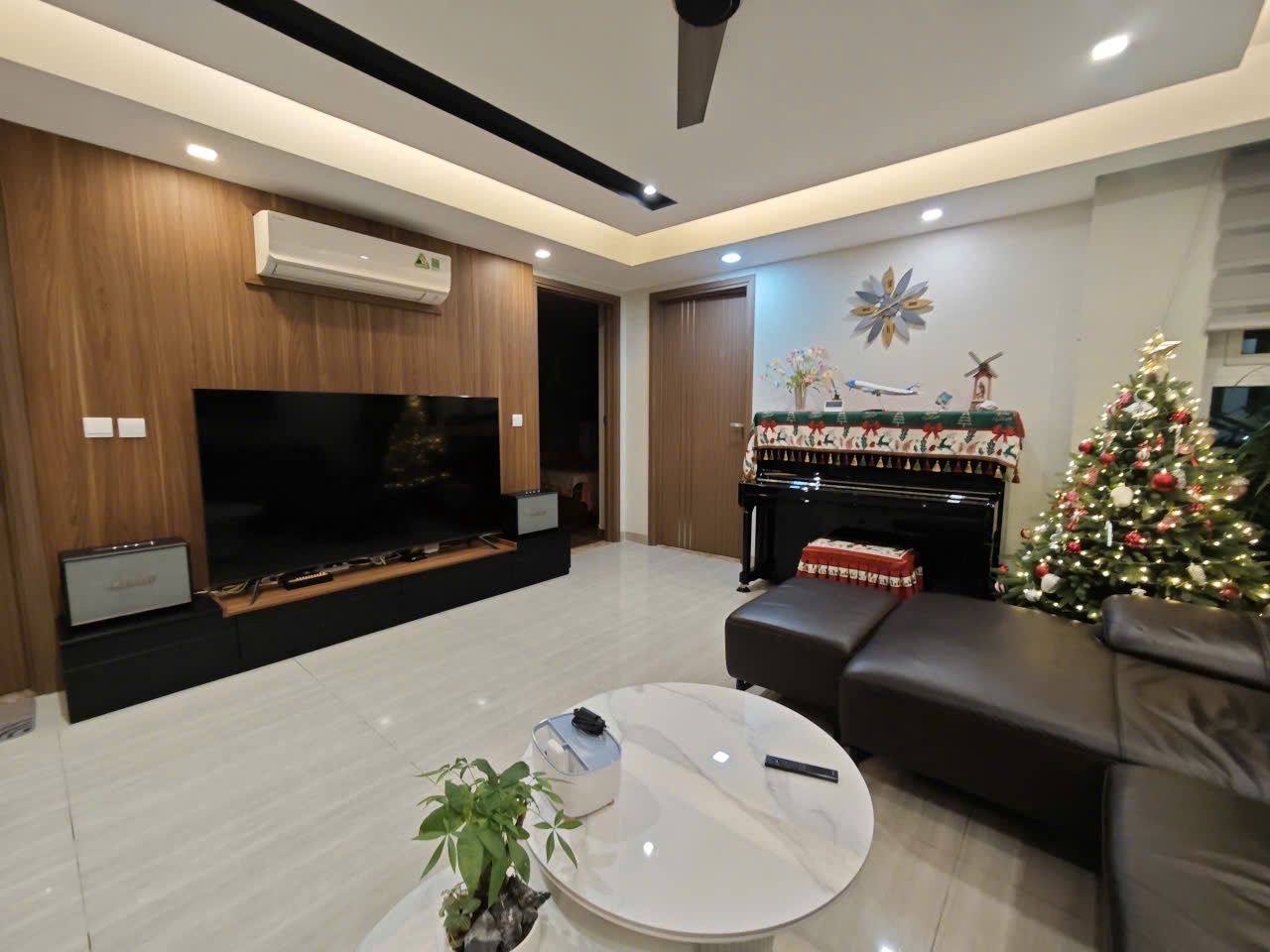 Bán biệt thự lô K Ciputra, Hà Nội DT 140 giá bán 450tr/m